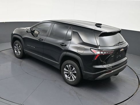 Used 2025 Chevrolet Equinox LT w/ Safety and Technology Package image 15