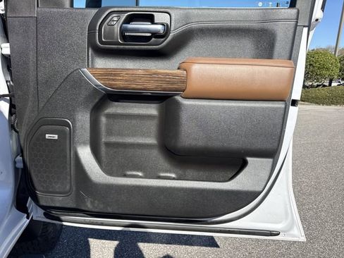 Used 2020 Chevrolet Silverado 3500 High Country w/ Z71 Off-Road Package image 28