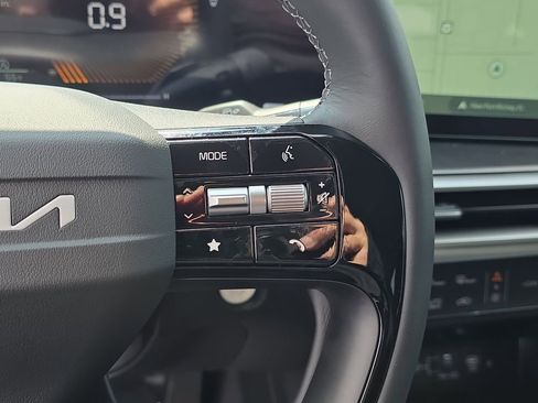 New 2026 Kia Sorento EX FWD image 31