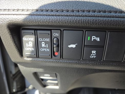 New 2026 Honda Odyssey Touring image 21