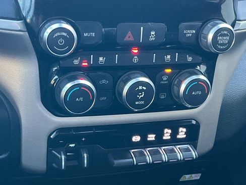 Used 2020 RAM 3500 Laramie image 22