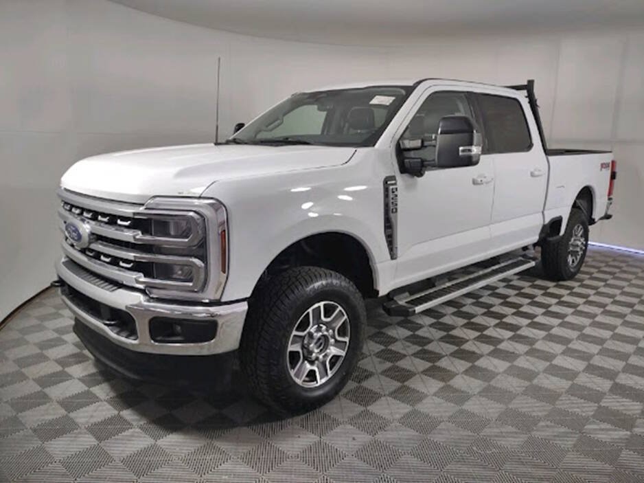Used 2024 Ford F250 Lariat w/ FX4 Off-Road Package AWD/4WD image 5