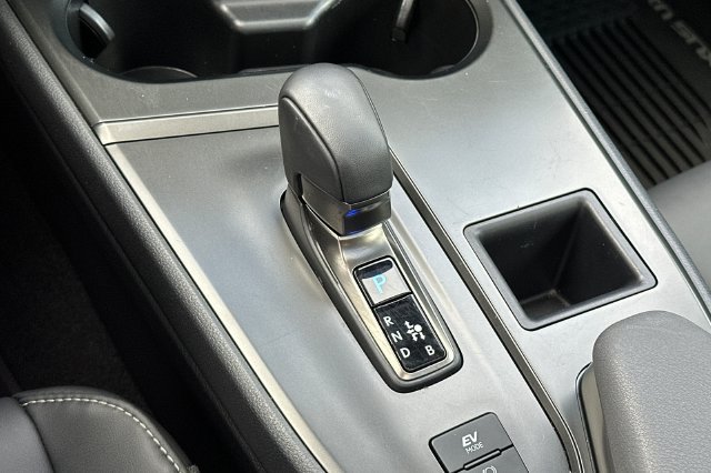 Used 2025 Lexus UX 300h FWD w/ Accessory Package (Z2) image 25