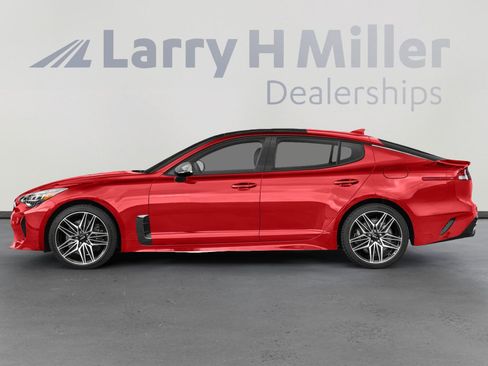 Used 2022 Kia Stinger GT1 image 3