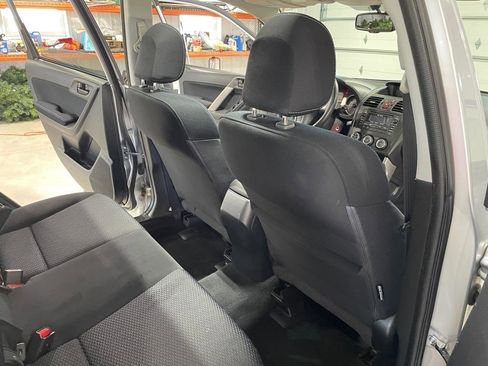 Used 2015 Subaru Forester 2.5i Premium w/ All-Weather Package AWD/4WD image 19