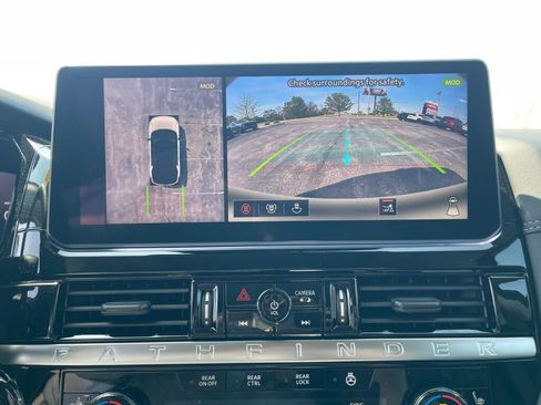 New 2026 Nissan Pathfinder Platinum AWD/4WD image 13