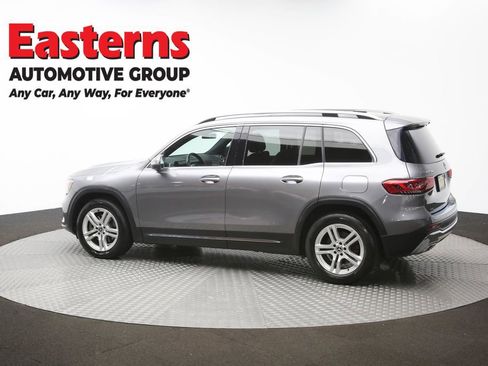 Used 2021 Mercedes-Benz GLB 250 4MATIC w/ Premium Package image 62