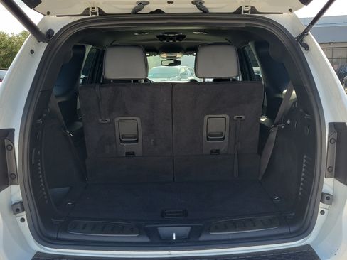 Used 2022 Dodge Durango R/T AWD/4WD image 12