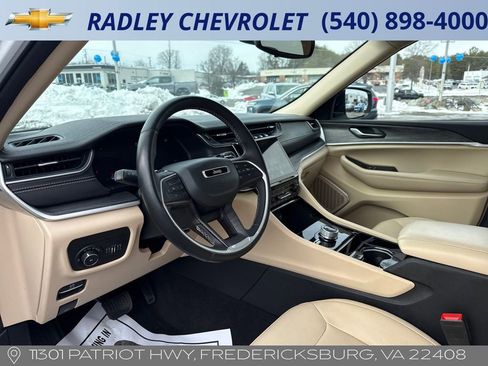 Used 2021 Jeep Grand Cherokee L Limited image 4