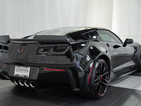 Used 2017 Chevrolet Corvette Z06 RWD image 4