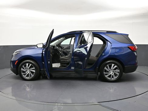 Used 2023 Chevrolet Equinox LT AWD/4WD image 34