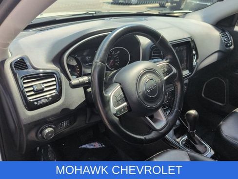 Used 2019 Jeep Compass Limited AWD/4WD image 10
