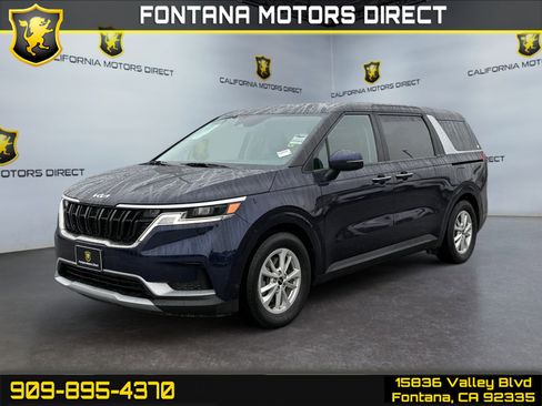 Used 2024 Kia Carnival LX image 1