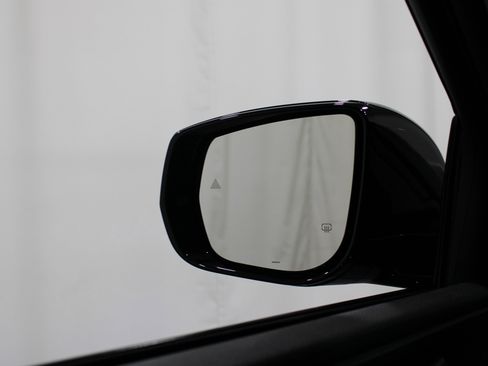 Used 2023 Jeep Grand Cherokee Limited w/ Black Appearance Package image 20