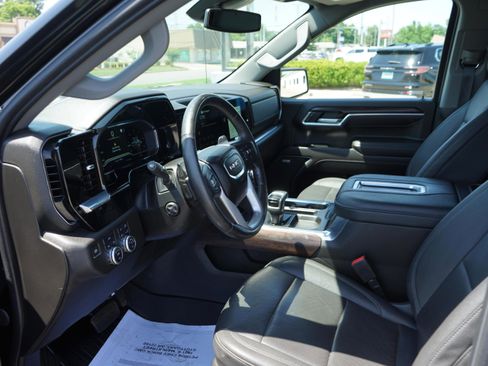 Used 2022 GMC Sierra 1500 SLT w/ SLT Convenience Package AWD/4WD image 10