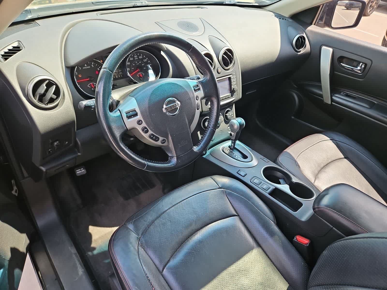Used 2013 Nissan Rogue SL FWD image 2