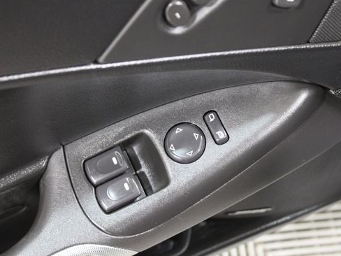 Used 2005 Chevrolet Corvette Convertible w/ Preferred Equipment Group image 6