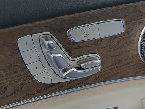 Used 2022 Mercedes-Benz E 350 Sedan image 20