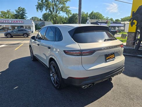 Used 2020 Porsche Cayenne S AWD/4WD image 2