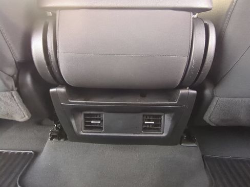 Used 2023 Chevrolet Silverado 1500 Custom AWD/4WD image 20