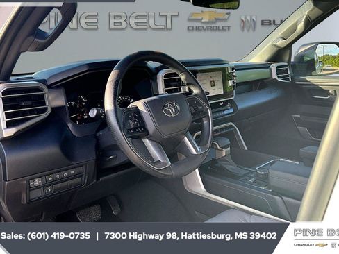 Used 2025 Toyota Tundra SR5 AWD/4WD image 13