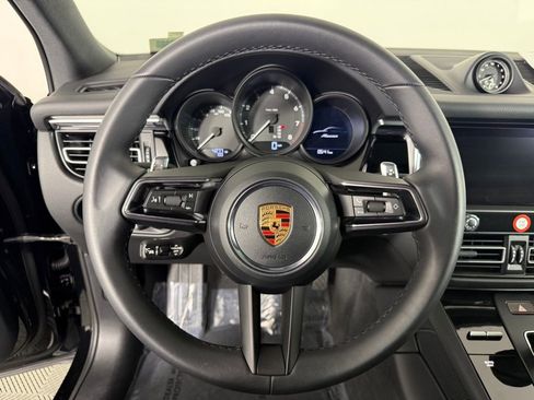 Certified 2026 Porsche Macan AWD/4WD image 27