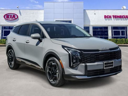 Certified 2026 Kia Sportage EX FWD image 3