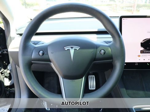 Used 2023 Tesla Model 3 Performance AWD/4WD image 3