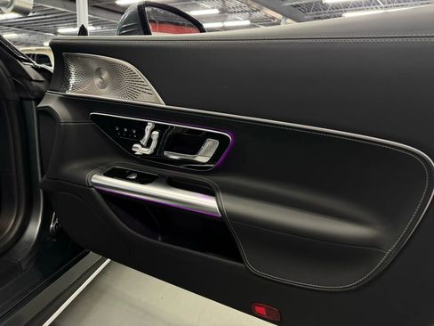 Used 2023 Mercedes-Benz SL 43 AMG w/ Driver Assistance Package image 24