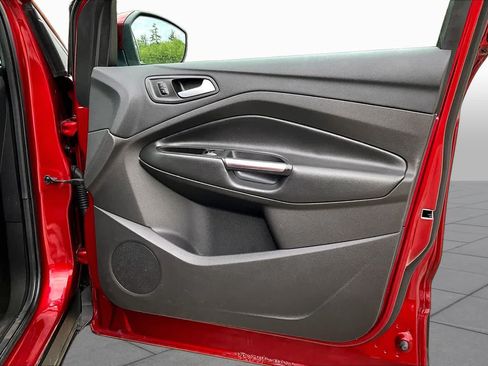 Used 2017 Ford Escape Titanium AWD/4WD image 24