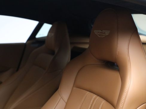 New 2026 Aston Martin V8 Vantage Coupe image 23