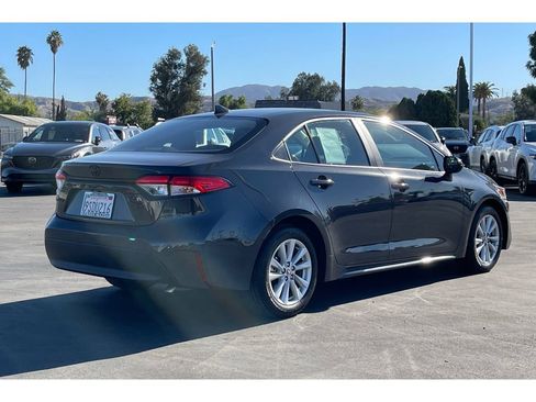 Used 2025 Toyota Corolla LE image 7