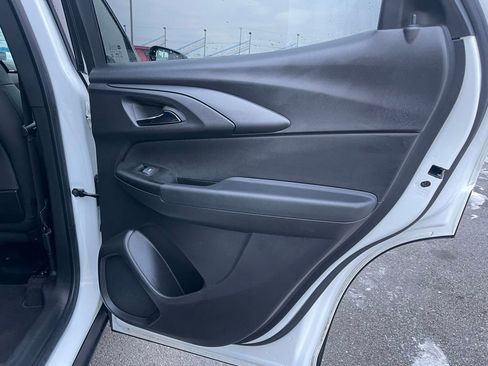 Used 2023 Chevrolet TrailBlazer RS w/ Sun and Liftgate Package image 24