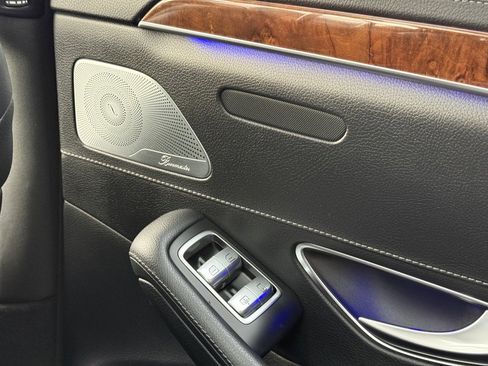 Used 2014 Mercedes-Benz S 550 Sedan image 36