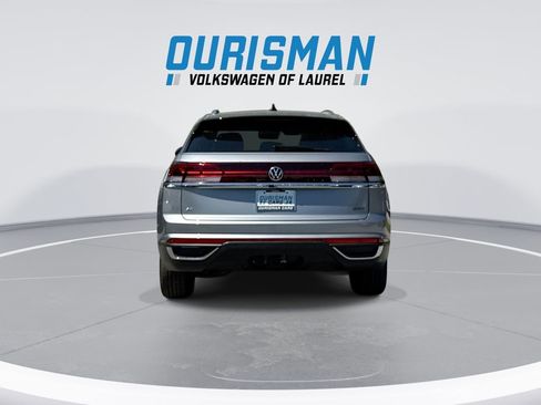 New 2026 Volkswagen Atlas Cross Sport SE image 7