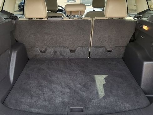 Used 2019 Ford Escape Titanium image 12