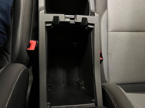 Used 2017 Ford Escape SE AWD/4WD image 45