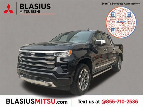 Used 2023 Chevrolet Silverado 1500 High Country w/ Technology Package AWD/4WD image 1