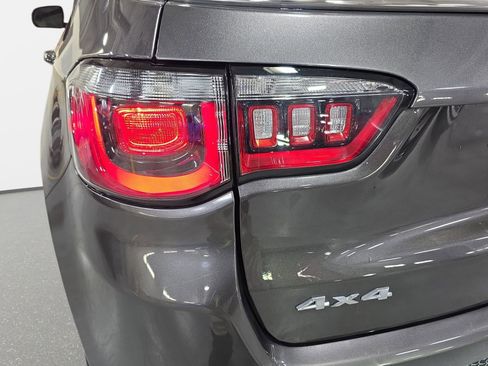 Used 2021 Jeep Compass Latitude w/ Convenience Group image 33