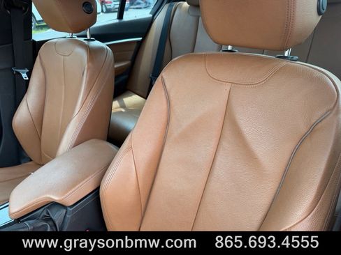 Used 2017 BMW 330i xDrive Sedan AWD/4WD image 14
