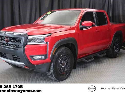 Certified 2025 Nissan Frontier Pro-X image 3