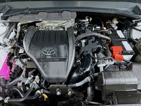 Used 2025 Toyota Grand Highlander FWD image 33