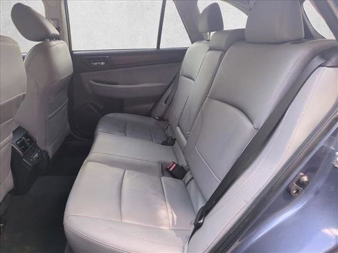 Used 2018 Subaru Outback 3.6R Limited image 22