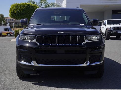 New 2026 Jeep Grand Cherokee L Laredo AWD/4WD image 9