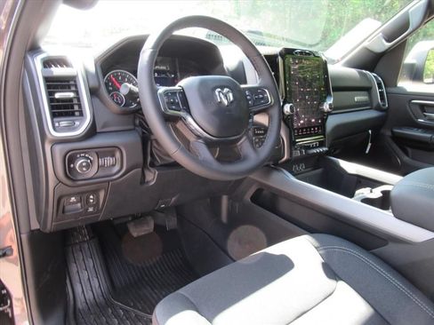 New 2026 RAM 1500 Big Horn AWD/4WD image 16