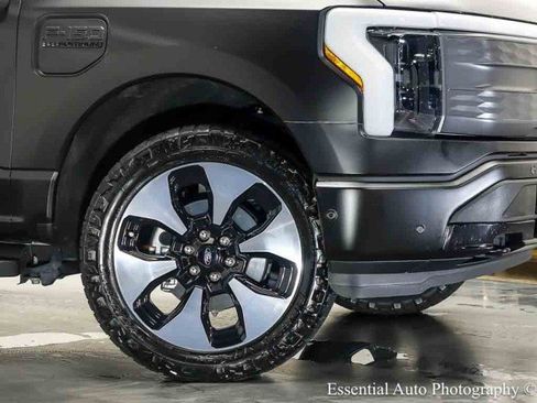 Used 2023 Ford F150 Lightning Platinum AWD/4WD image 3