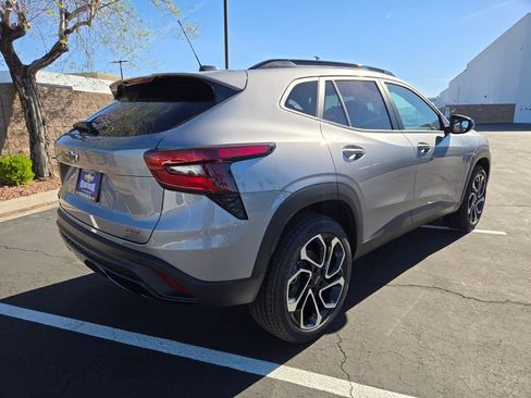 New 2026 Chevrolet Trax RS image 4