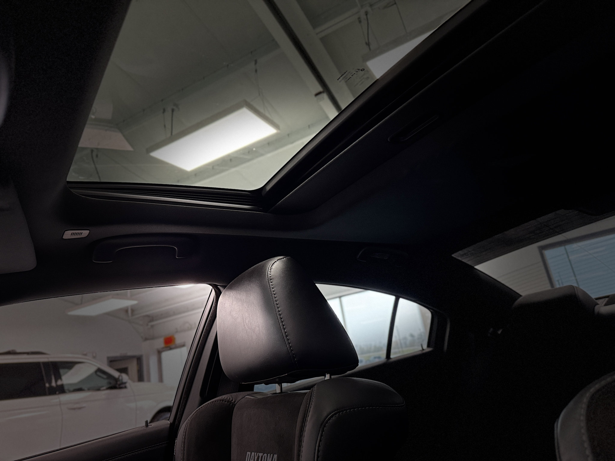 Used 2022 Dodge Charger R/T w/ Daytona Edition Group RWD image 26