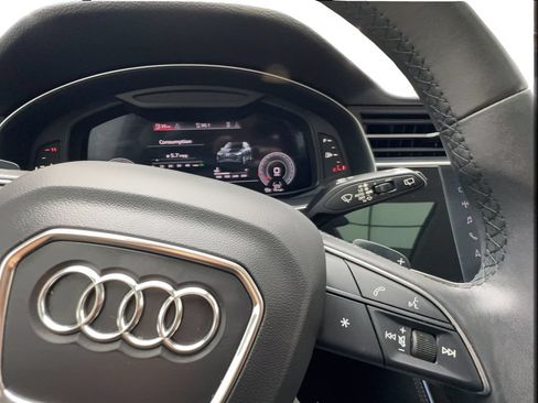 Used 2023 Audi Q7 2.0T Premium Plus w/ Premium Plus Package AWD/4WD image 44