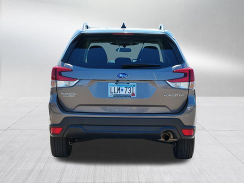 Used 2024 Subaru Forester Premium AWD/4WD image 6